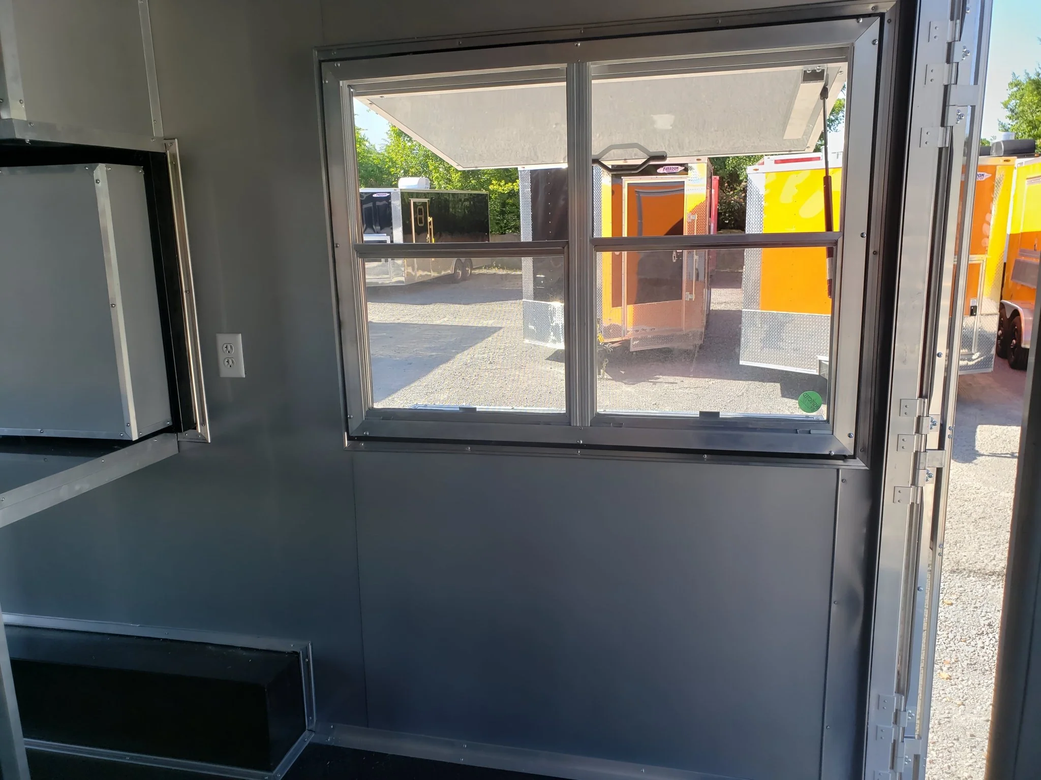 764-8.5-x-24-white-food-concession-trailer-16.webp 8.5' x 24' White Food Concession Trailer