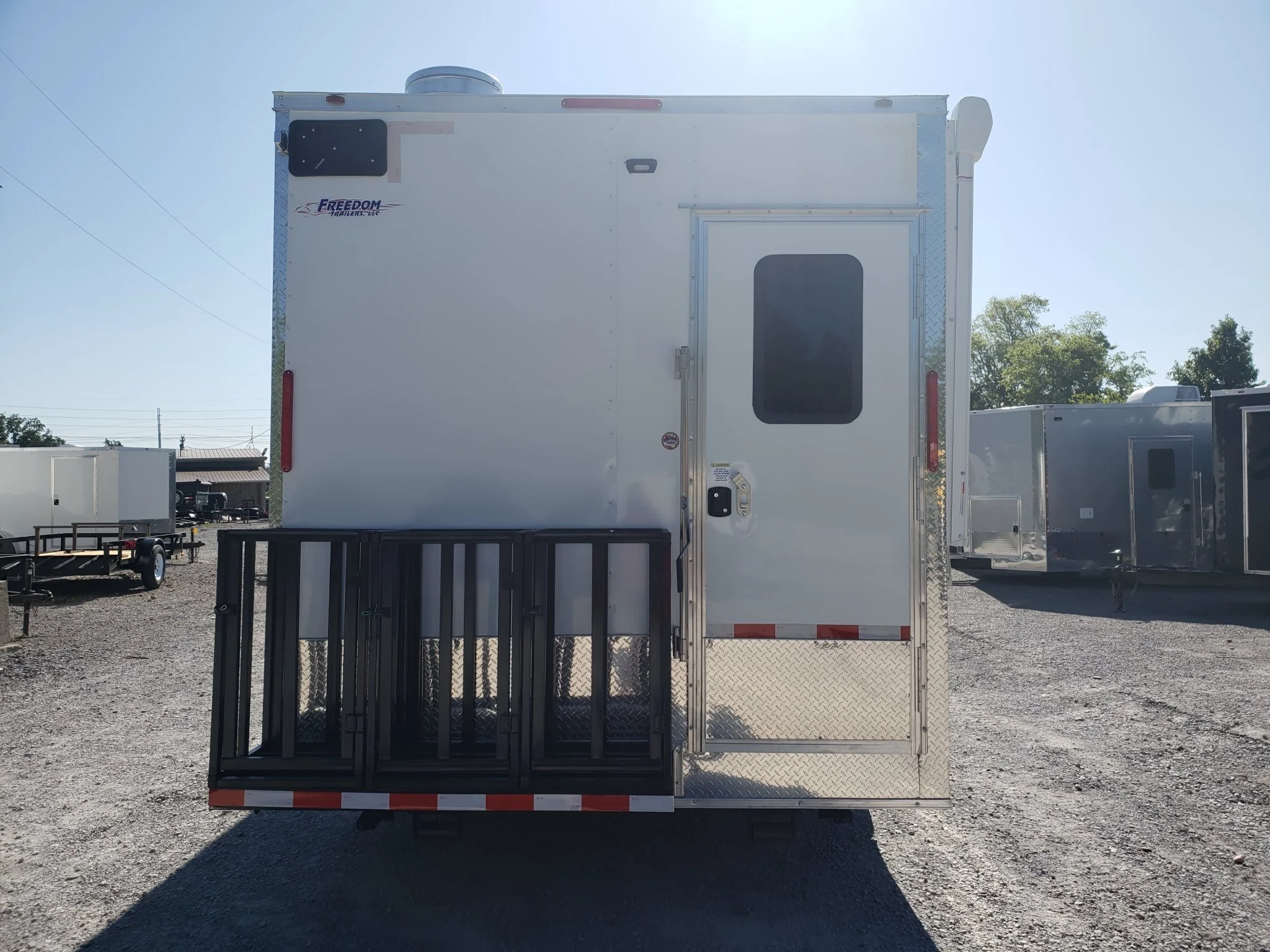 764-8.5-x-24-white-food-concession-trailer-5.webp 8.5' x 24' White Food Concession Trailer
