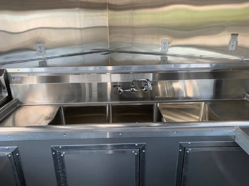 766-8.5-x-24-white-pizza-concession-food-trailer-21.webp 8.5' x 24' White Pizza Concession Food Trailer