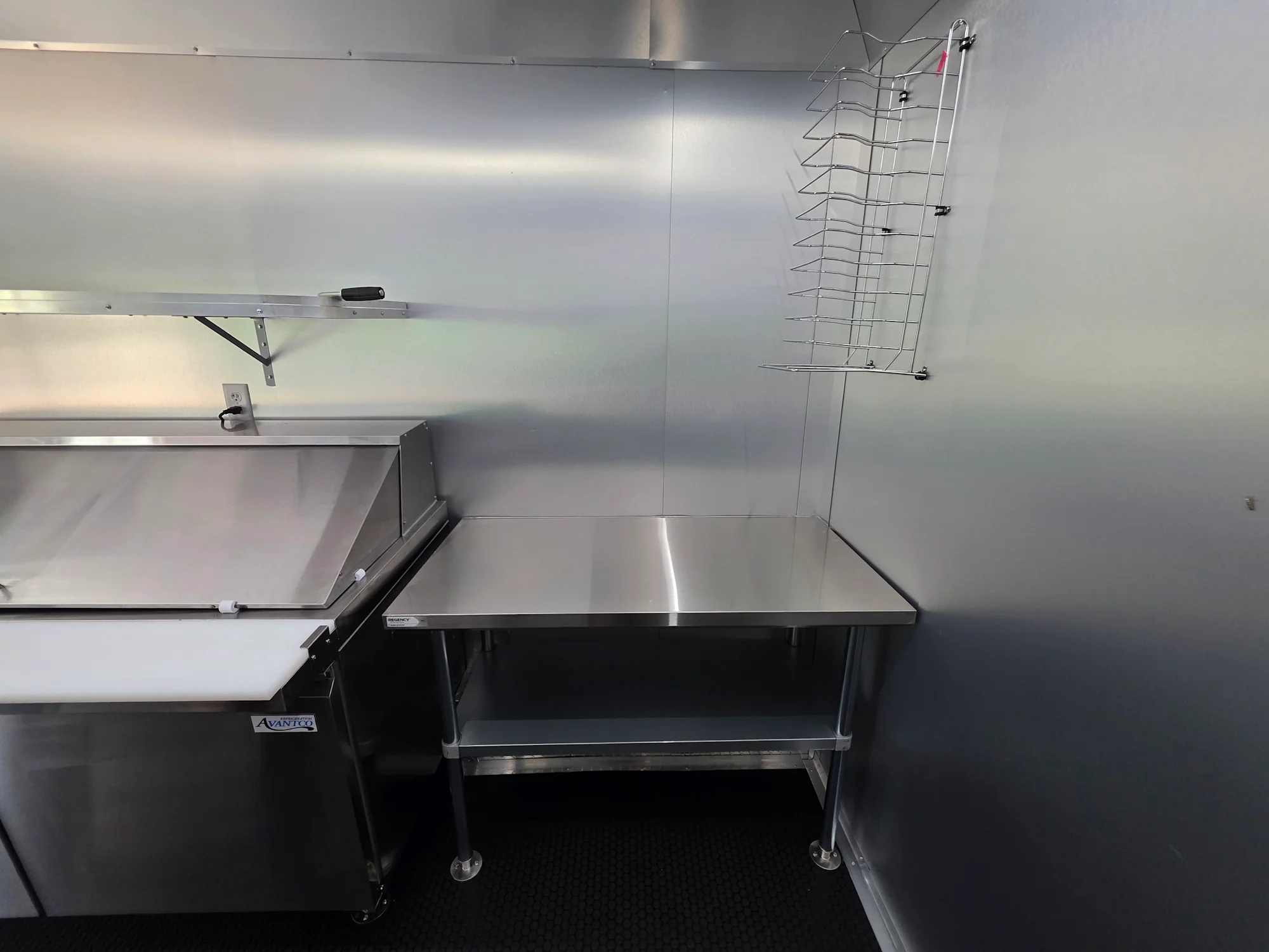 772-8.5-x-24-white-with-black-out-concession-trailer-with-6ft-porch-25.webp 8.5' X 24' White With Black Out Concession Trailer With 6ft Porch