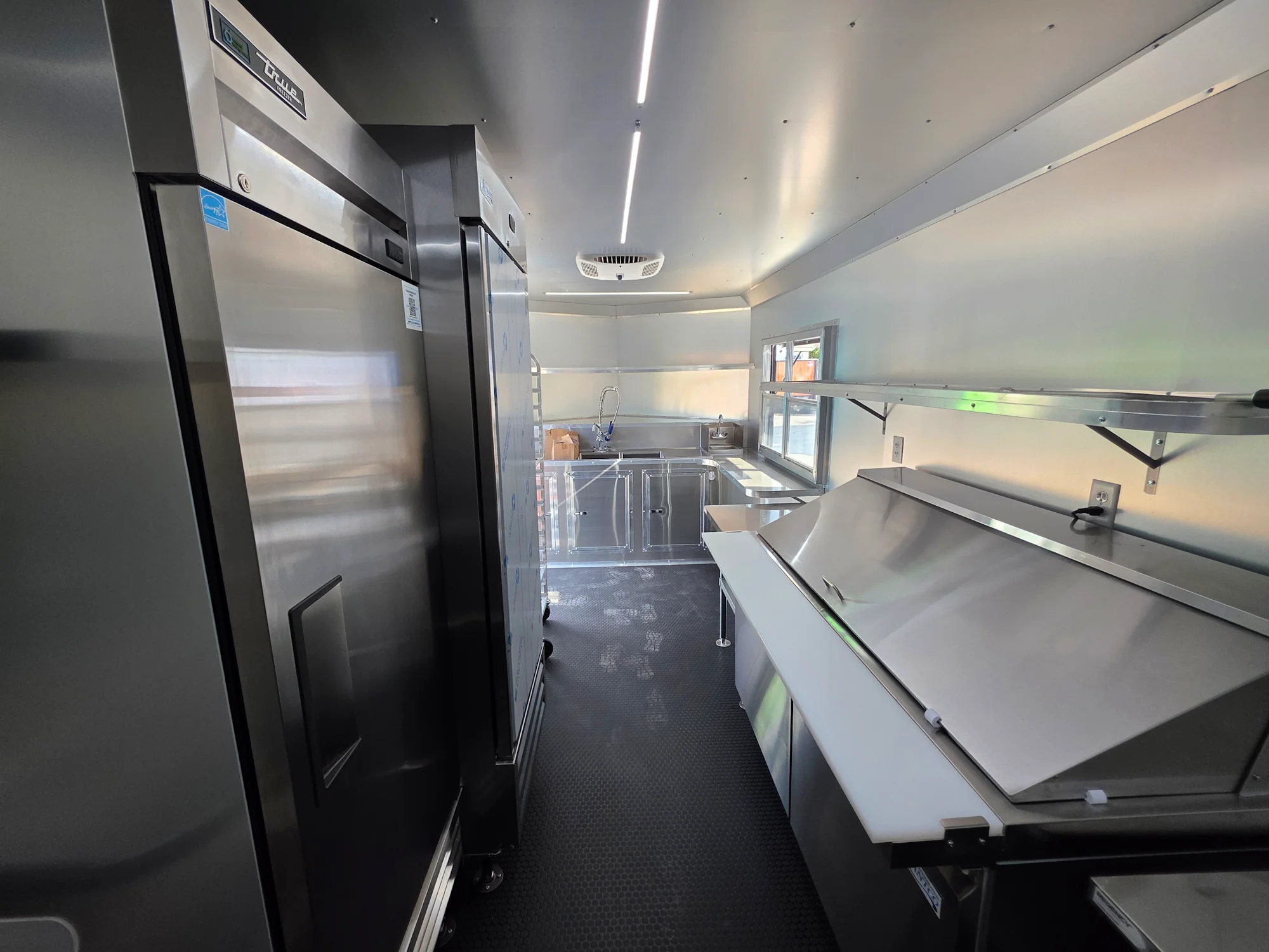 772-8.5-x-24-white-with-black-out-concession-trailer-with-6ft-porch-28.webp 8.5' X 24' White With Black Out Concession Trailer With 6ft Porch