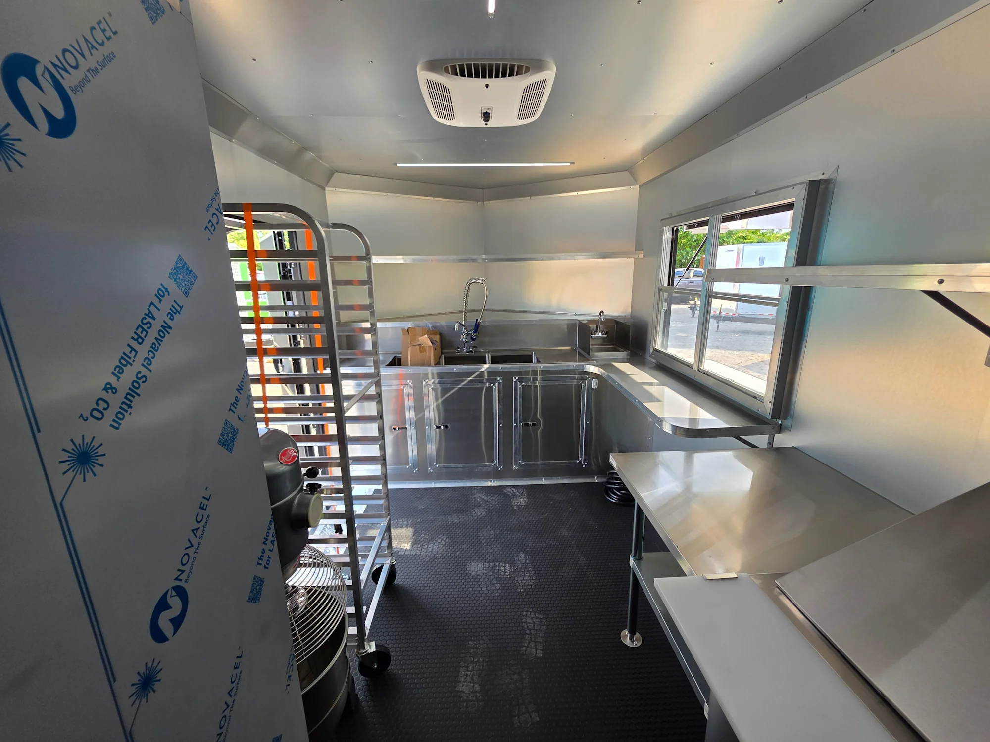 772-8.5-x-24-white-with-black-out-concession-trailer-with-6ft-porch-29.webp 8.5' X 24' White With Black Out Concession Trailer With 6ft Porch