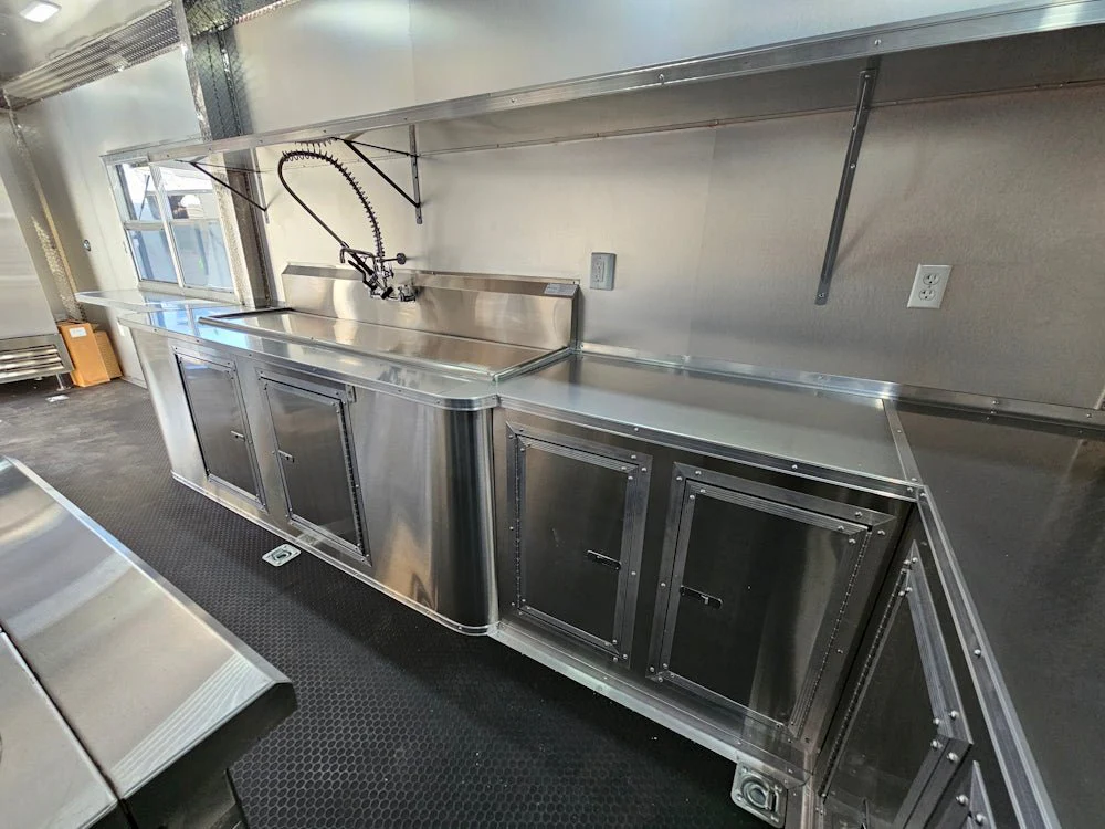 773-8.5-x-24-white-with-blackout-all-electric-food-trailer-event-catering-25.webp 8.5' X 24' White With Blackout All Electric Food Trailer Event Catering