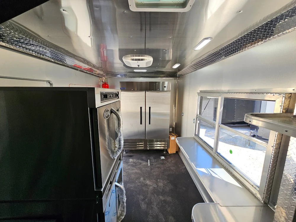 773-8.5-x-24-white-with-blackout-all-electric-food-trailer-event-catering-29.webp 8.5' X 24' White With Blackout All Electric Food Trailer Event Catering