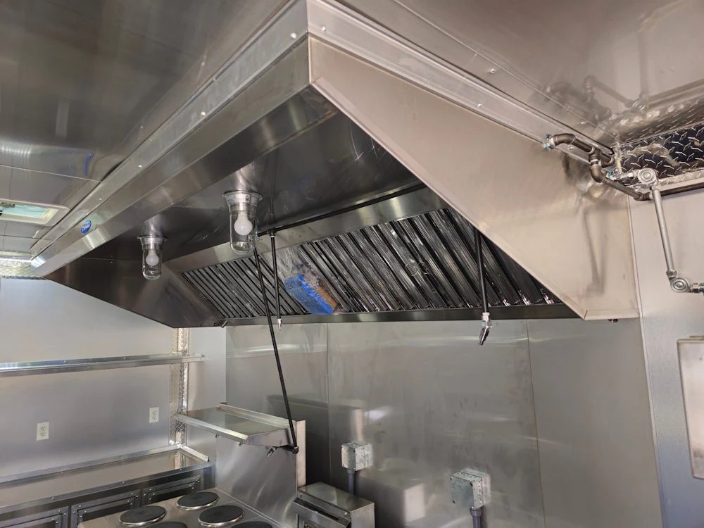 773-8.5-x-24-white-with-blackout-all-electric-food-trailer-event-catering-32.webp 8.5' X 24' White With Blackout All Electric Food Trailer Event Catering