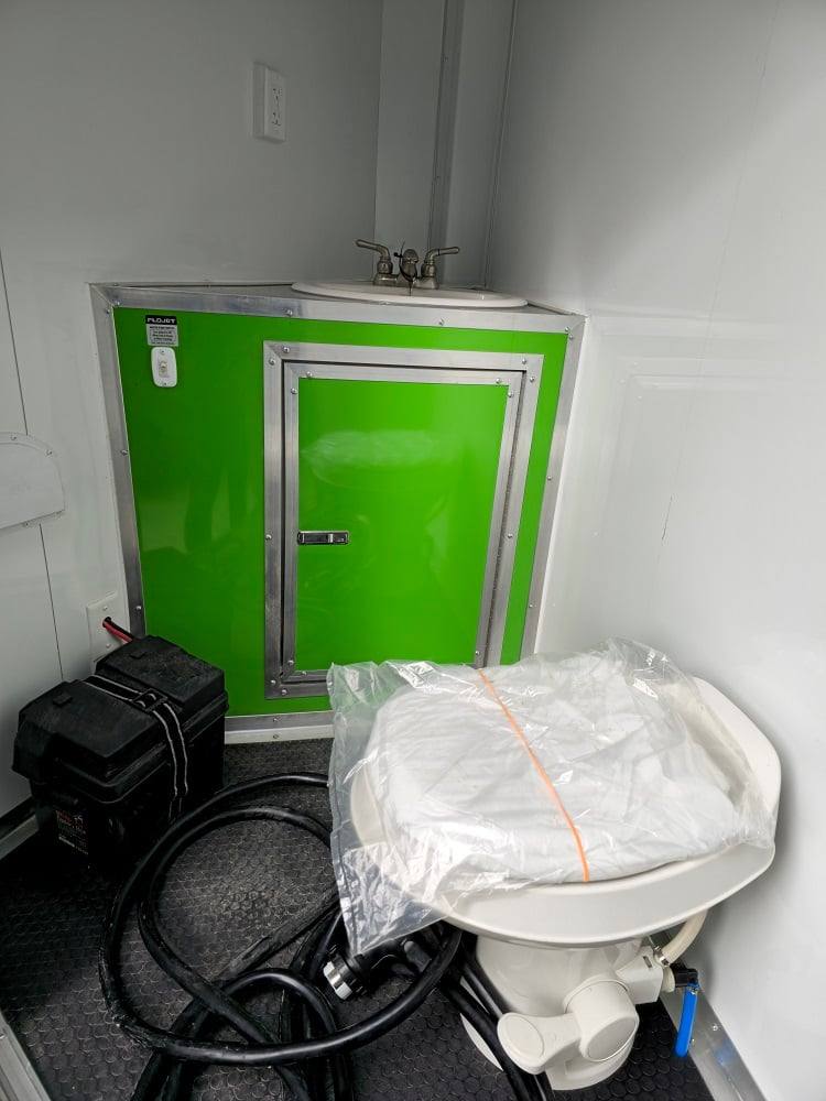 784-8.5-x-26-lime-green-concession-trailer-bbq-food-event-6.jpg 8.5' X 26' Lime Green Concession Trailer BBQ Food Event