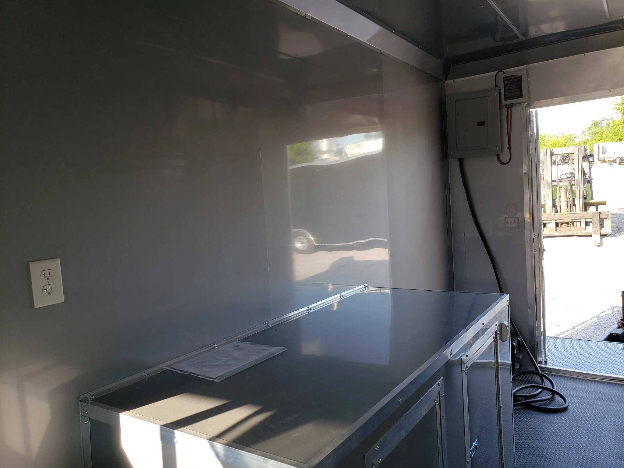 789-8.5-x-26-black-pizza-concession-food-trailer-24.webp 8.5' x 26' Black Pizza Concession Food Trailer