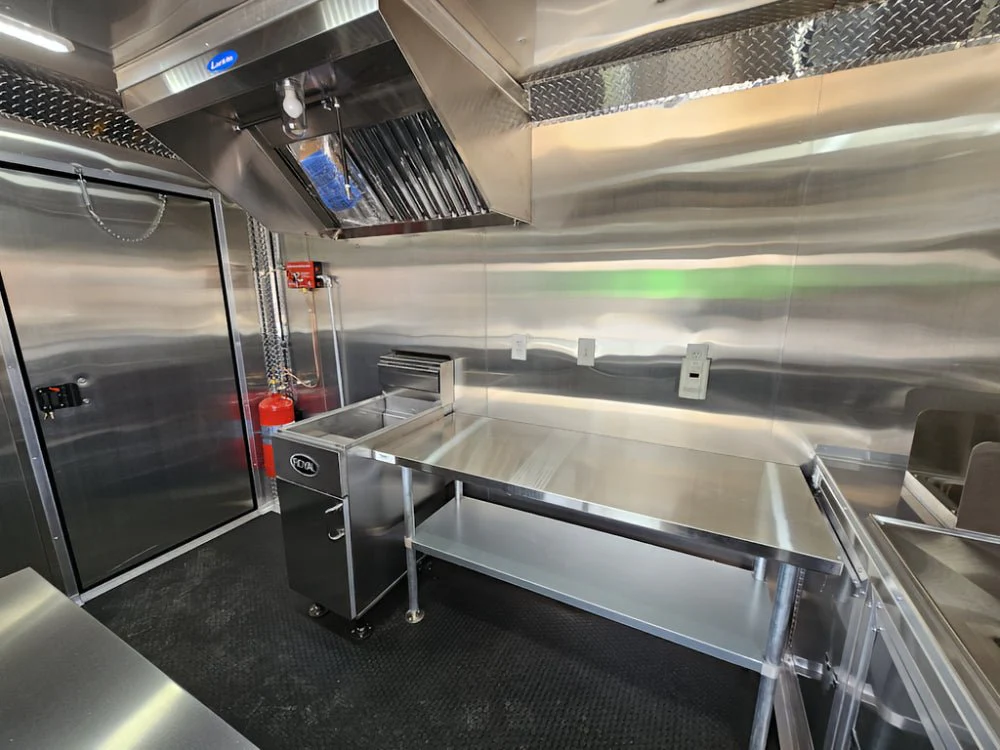 807-8.5-x-26-concession-trailer-white-w-blackout-kettle-corn-event-catering-25.webp 8.5' X 26' Concession Trailer White W/ Blackout Kettle Corn Event Catering