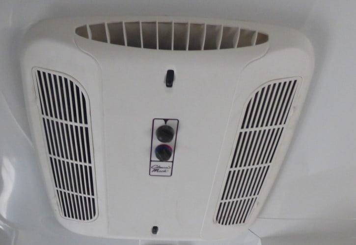 808-8.5-x-26-concession-white-bbq-food-trailer-with-appliances-2.jpg 8.5' x 26' Concession White BBQ Food Trailer With Appliances
