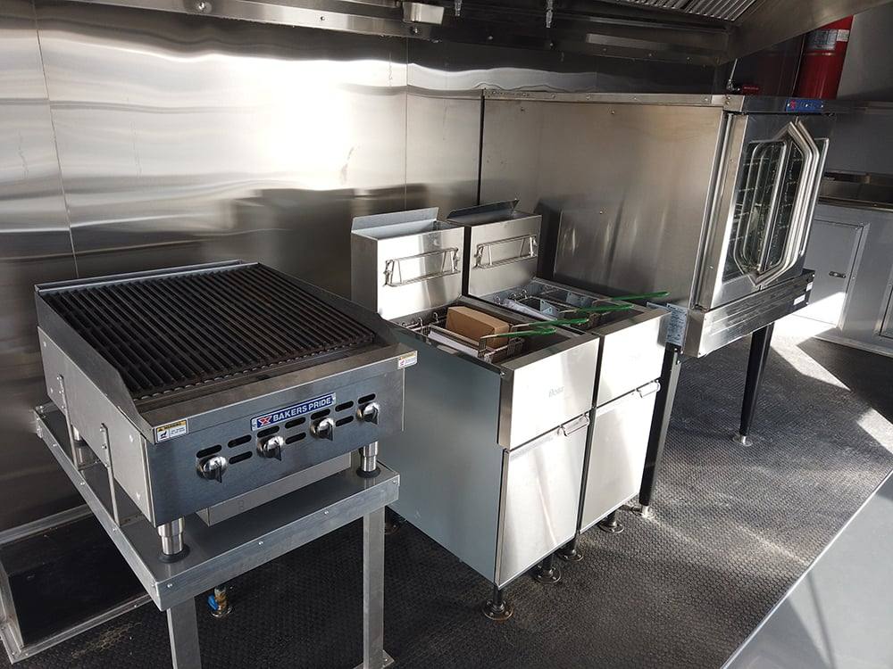 820-8.5-x-26-silver-frost-concession-food-trailer-with-appliances-10.jpg 8.5' x 26' Silver Frost Concession Food Trailer with Appliances