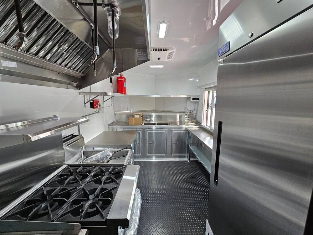821-8.5-x-26-victory-red-bbq-food-event-catering-vending-19.jpg 8.5' X 26' Victory Red BBQ Food Event Catering Vending