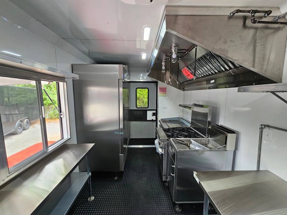 821-8.5-x-26-victory-red-bbq-food-event-catering-vending-21.jpg 8.5' X 26' Victory Red BBQ Food Event Catering Vending