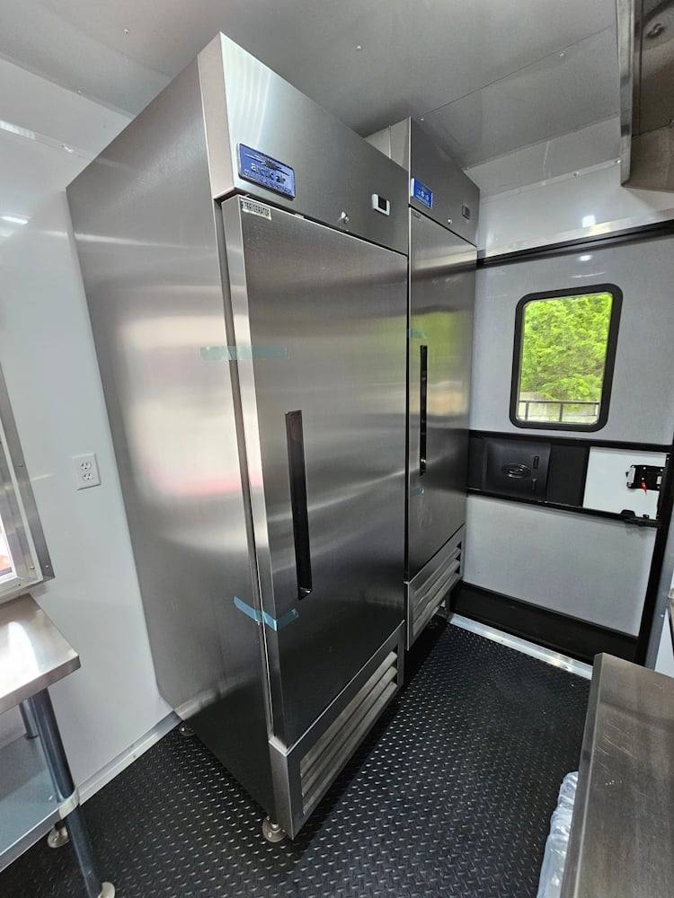 821-8.5-x-26-victory-red-bbq-food-event-catering-vending-24.jpg 8.5' X 26' Victory Red BBQ Food Event Catering Vending