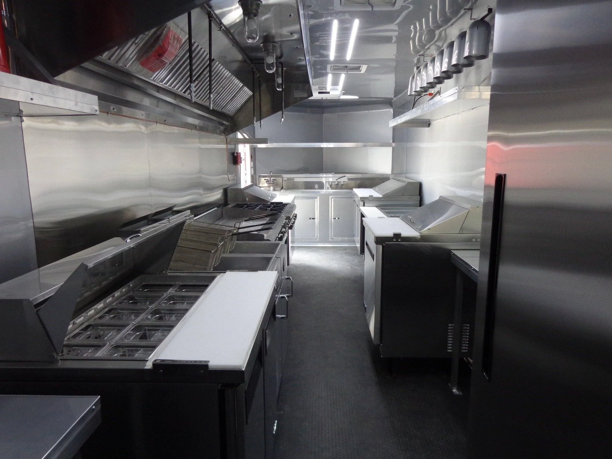 830-8.5-x-27-white-concession-food-trailer-with-appliances-8.webp 8.5' x 27' White Concession Food Trailer With Appliances
