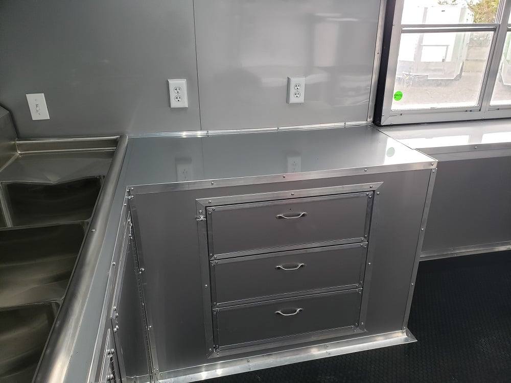 833-8.5-x-28-black-bbq-porch-concession-food-trailer-with-appliances-15.jpg 8.5' x 28' Black BBQ Porch Concession Food Trailer With Appliances