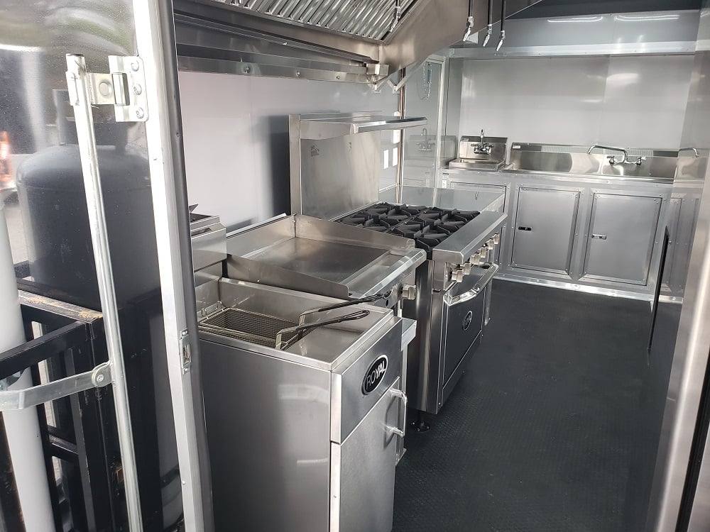 833-8.5-x-28-black-bbq-porch-concession-food-trailer-with-appliances-5.jpg 8.5' x 28' Black BBQ Porch Concession Food Trailer With Appliances