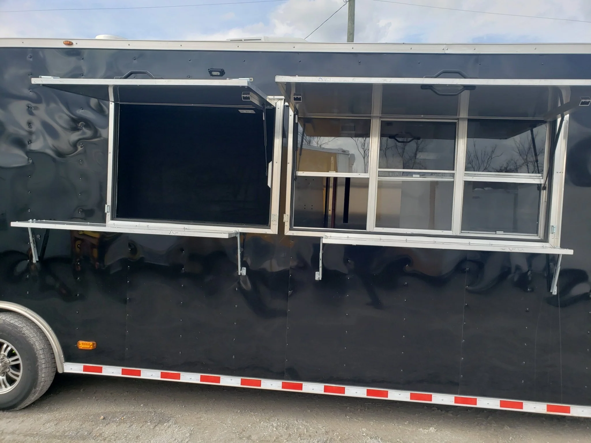 841-8.5-x-28-black-porch-style-bbq-vending-concession-trailer-12.webp 8.5' x 28' Black Porch Style BBQ Vending Concession Trailer