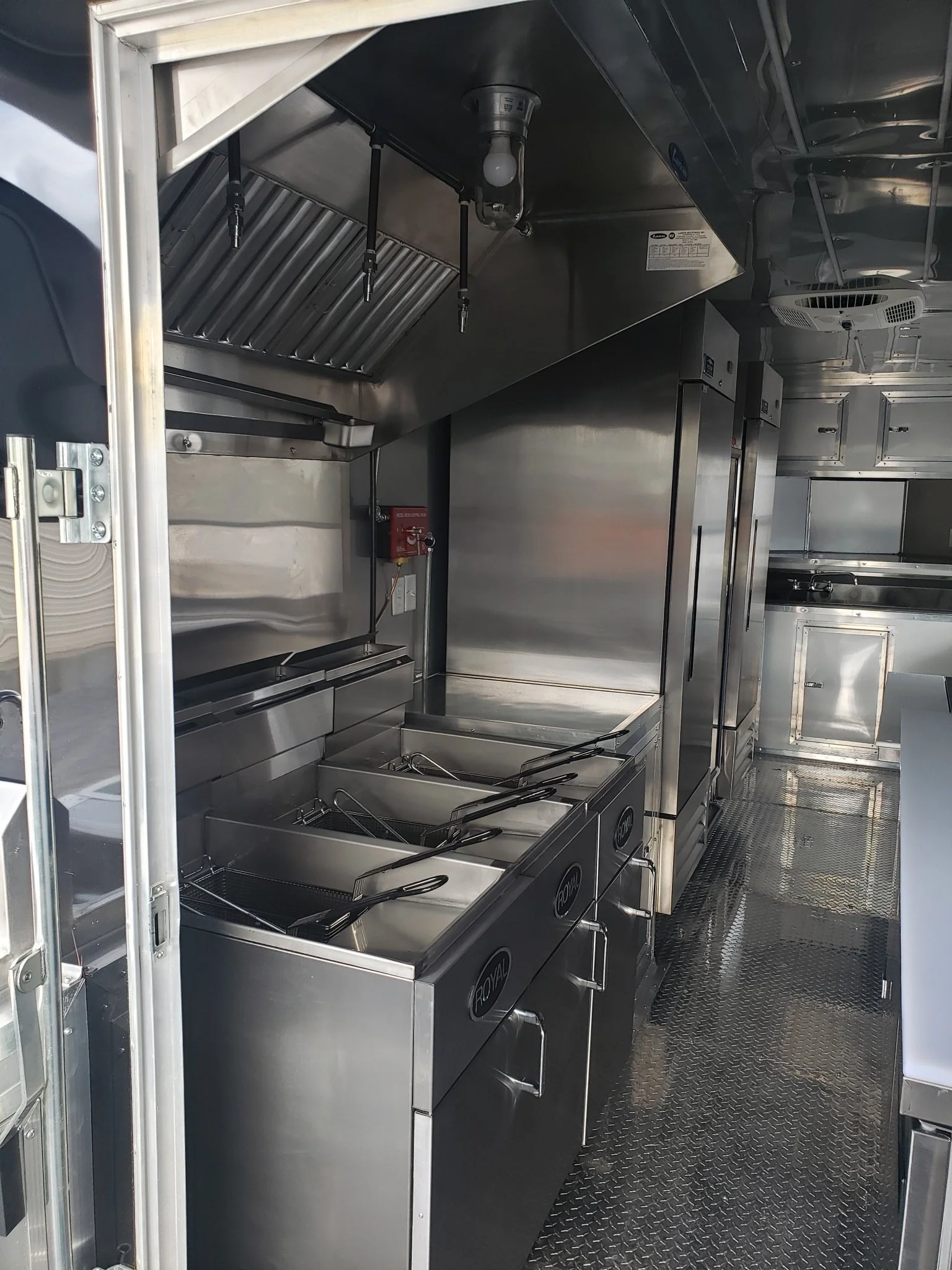 841-8.5-x-28-black-porch-style-bbq-vending-concession-trailer-18.webp 8.5' x 28' Black Porch Style BBQ Vending Concession Trailer