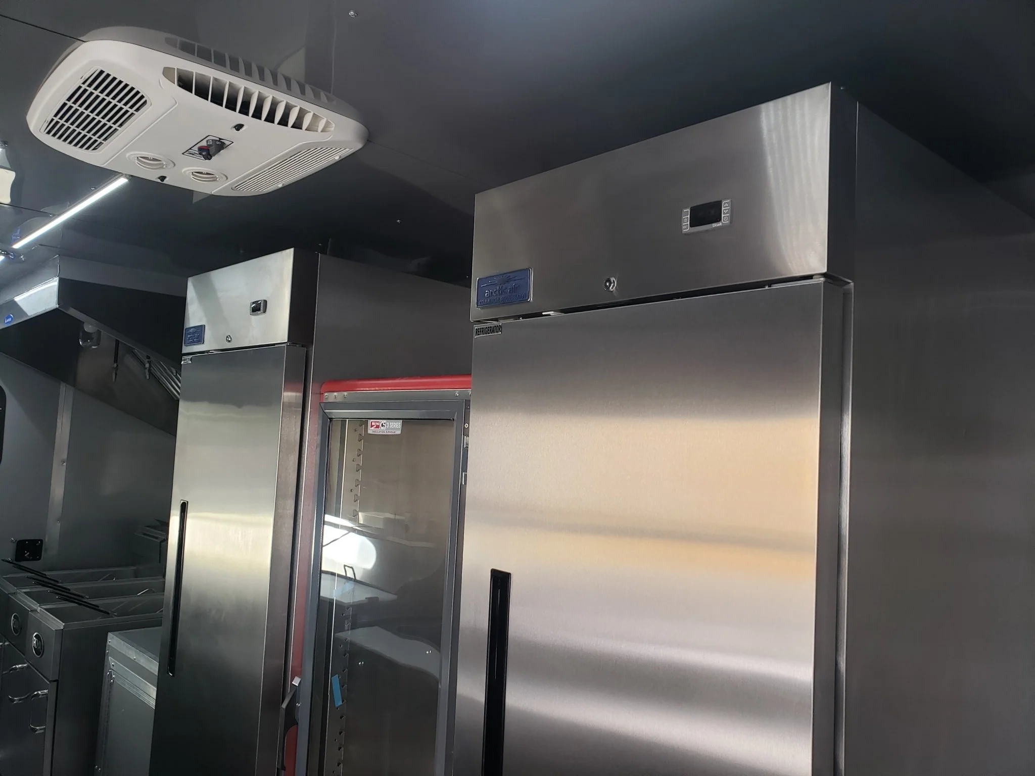 841-8.5-x-28-black-porch-style-bbq-vending-concession-trailer-27.webp 8.5' x 28' Black Porch Style BBQ Vending Concession Trailer