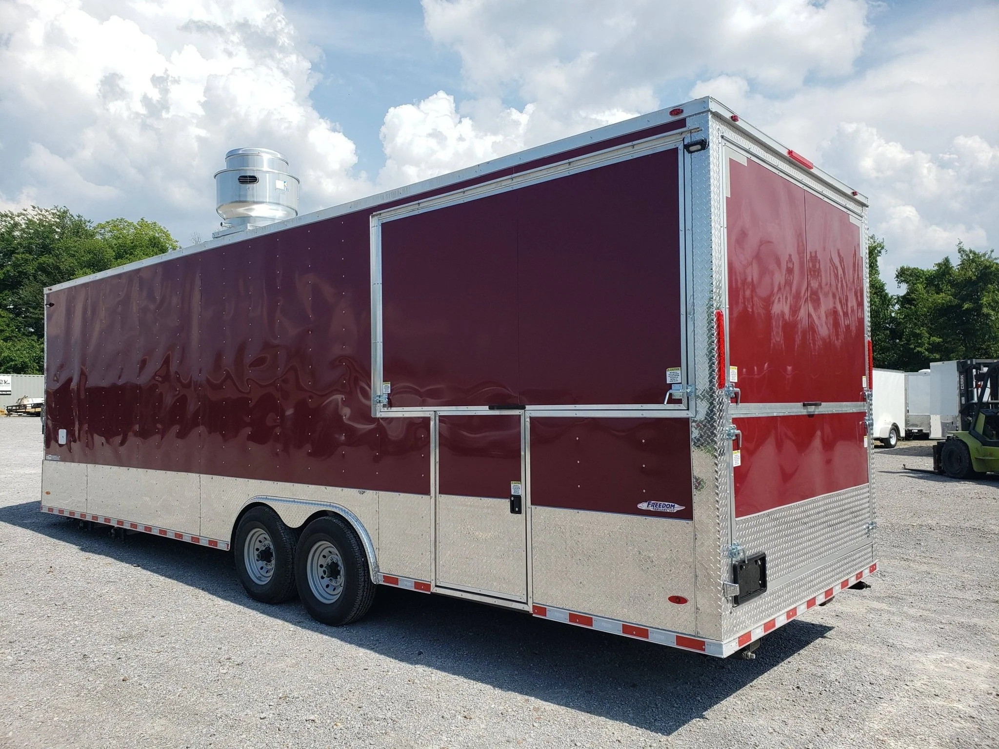 843-8.5-x-28-brandy-wine-bbq-vending-concession-trailer-2.webp 8.5' x 28' Brandy Wine BBQ Vending Concession Trailer