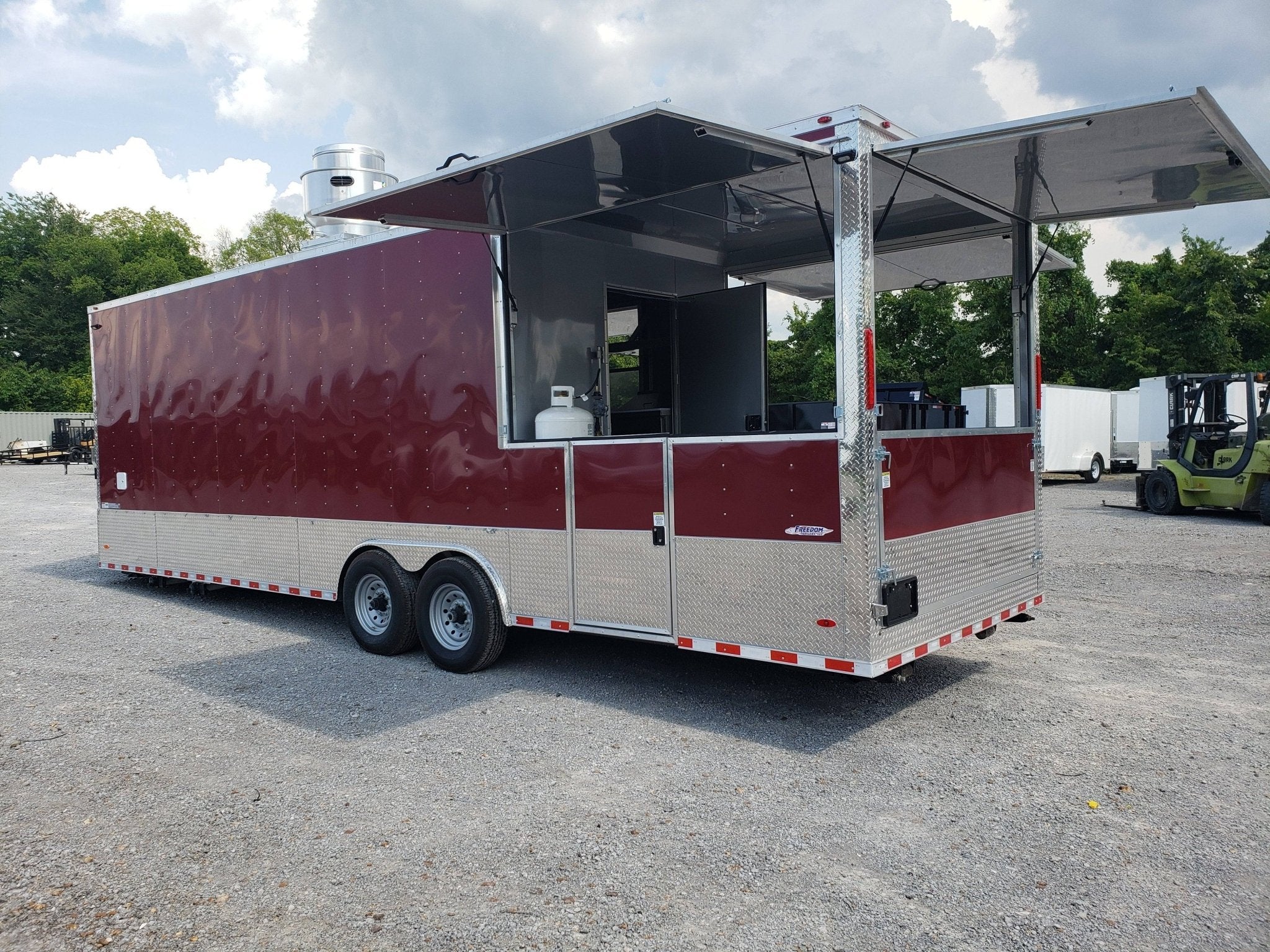 843-8.5-x-28-brandy-wine-bbq-vending-concession-trailer-34.jpg 8.5' x 28' Brandy Wine BBQ Vending Concession Trailer