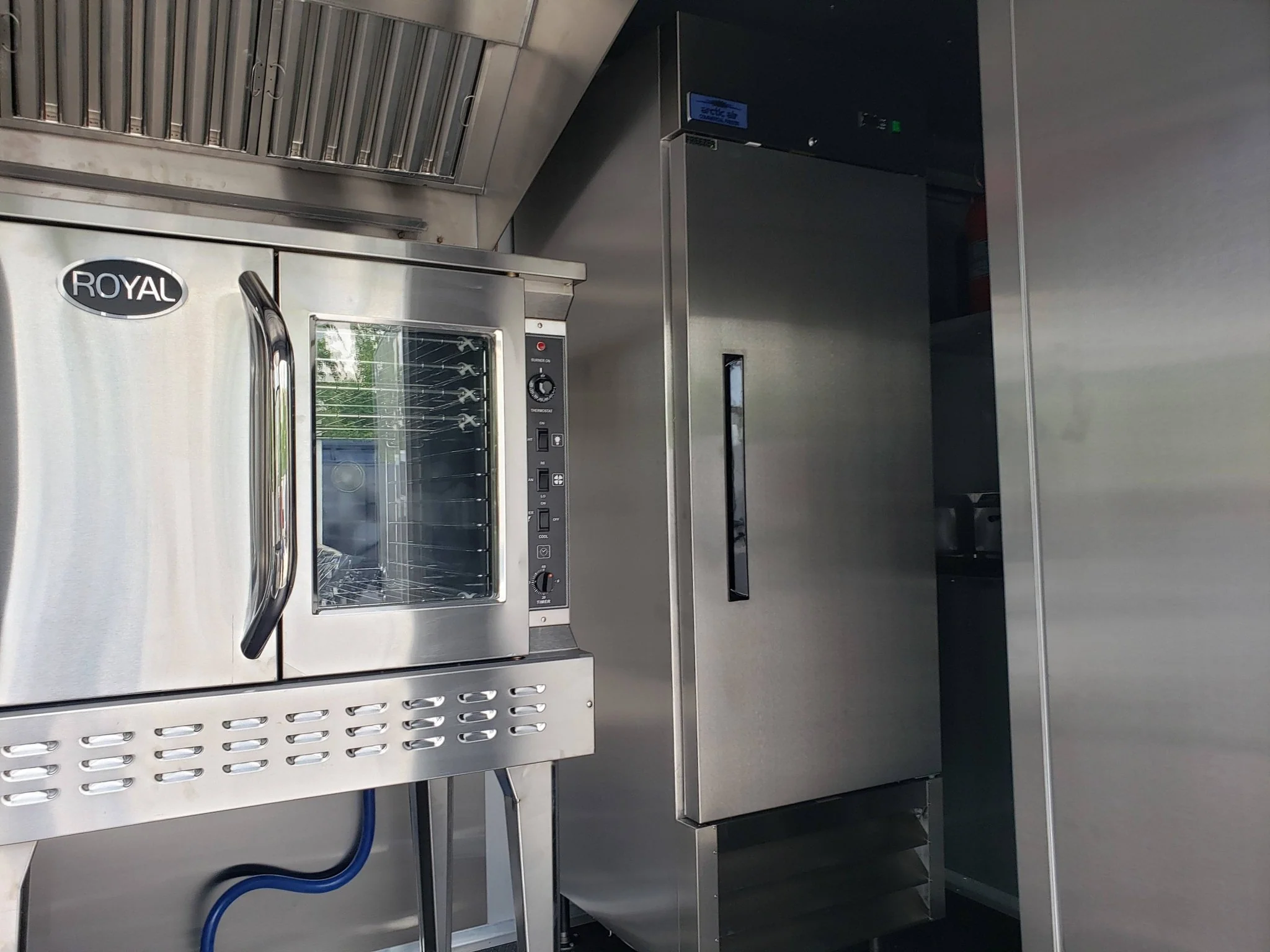 843-8.5-x-28-brandy-wine-bbq-vending-concession-trailer-9.webp 8.5' x 28' Brandy Wine BBQ Vending Concession Trailer