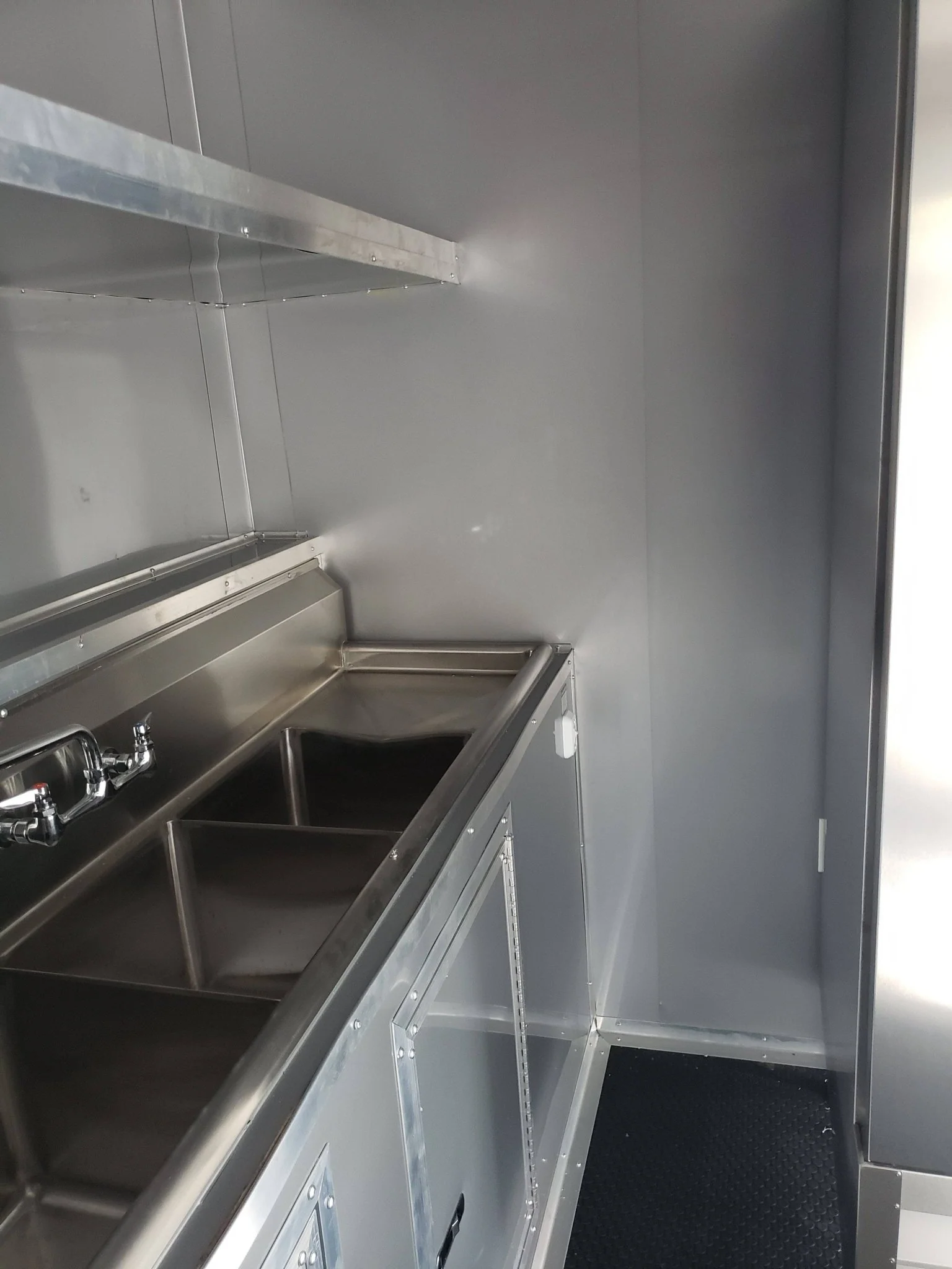 8.5' x 28' Brandy Wine BBQ Vending Concession Trailer