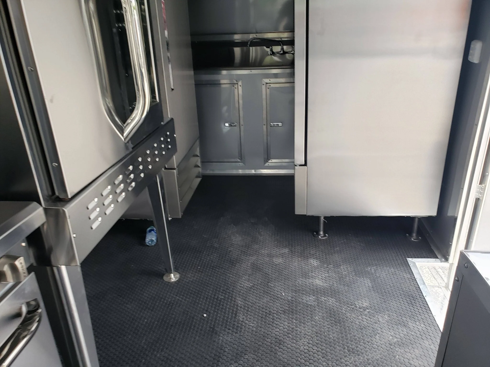 8.5' x 28' Brandy Wine BBQ Vending Concession Trailer
