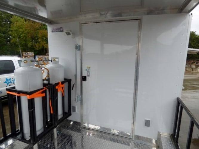 858-8.5-x-28-concession-food-trailer-white-bbq-catering-event-25.jpg 8.5' x 28' Concession Food Trailer White BBQ Catering Event