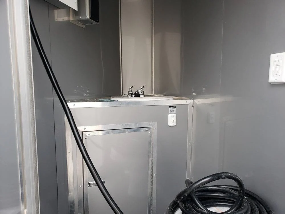 865-8.5-x-28-red-bbq-smoker-food-concession-trailer-20.webp 8.5' x 28' Red BBQ Smoker Food Concession Trailer