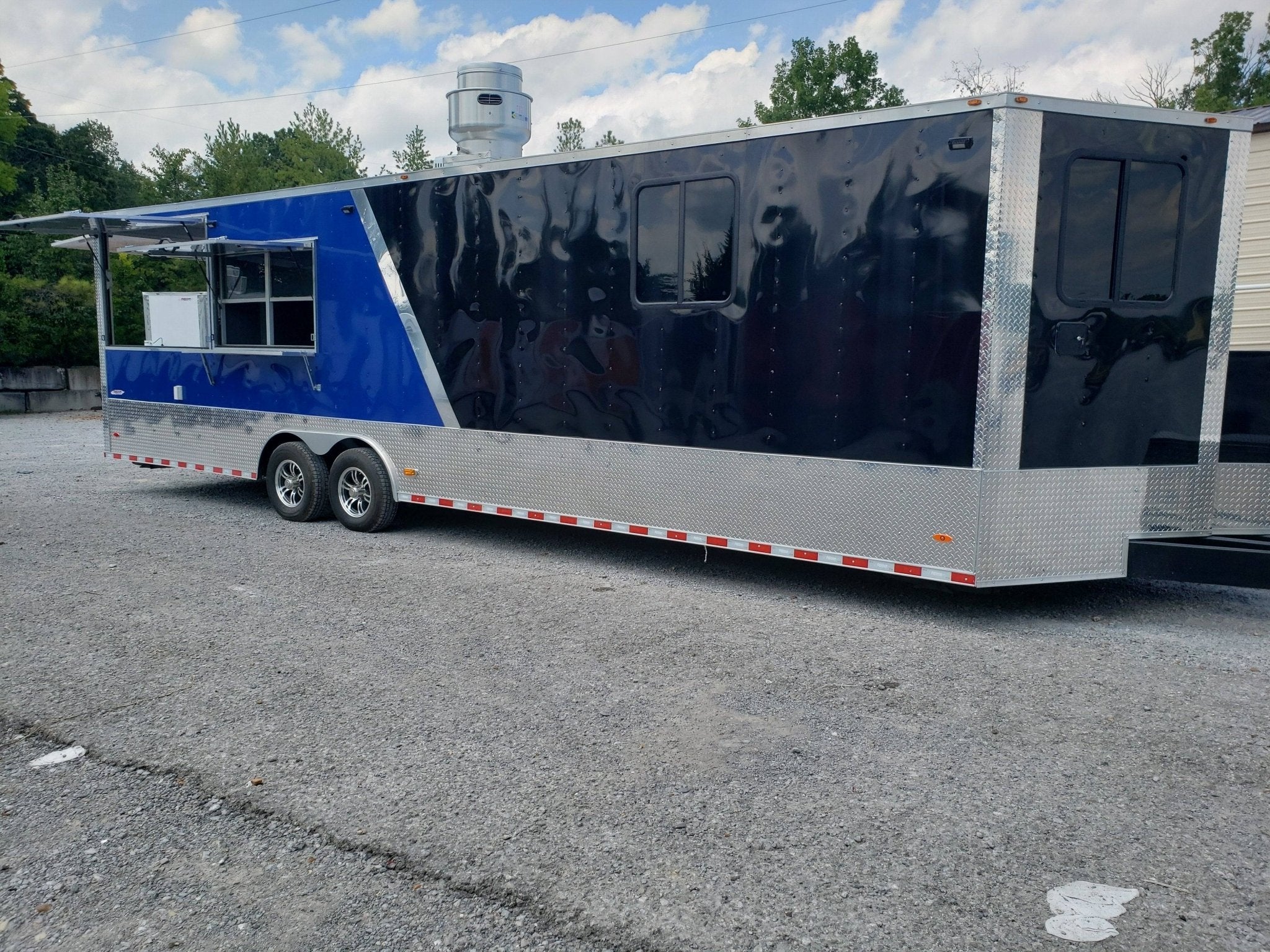 872-8.5-x-30-black-and-cobalt-blue-bbq-porch-concession-trailer-29.jpg 8.5' x 30' Black and Cobalt Blue BBQ Porch Concession Trailer