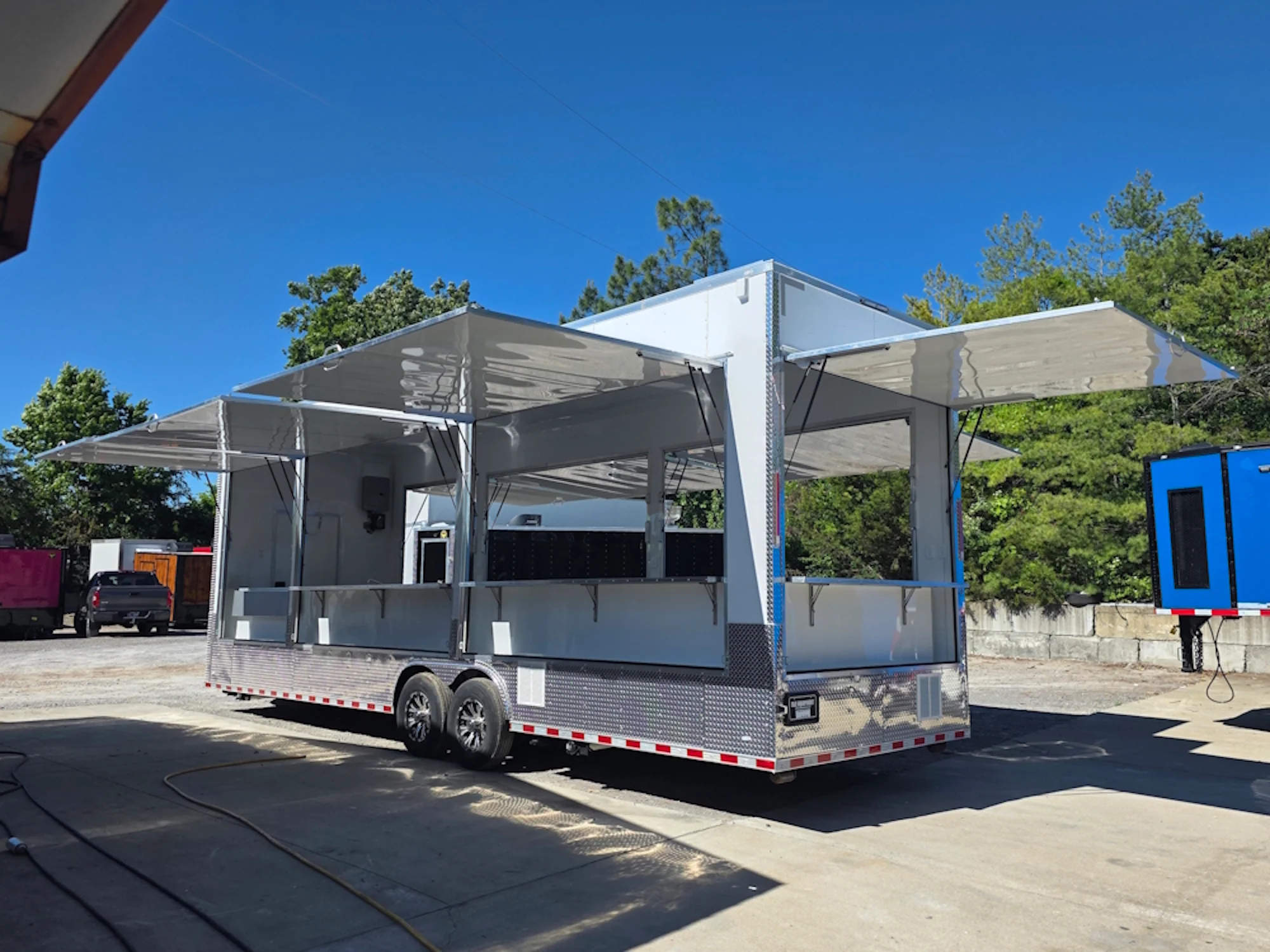 8.5' x 30' Concession Food Event Bar Trailer
