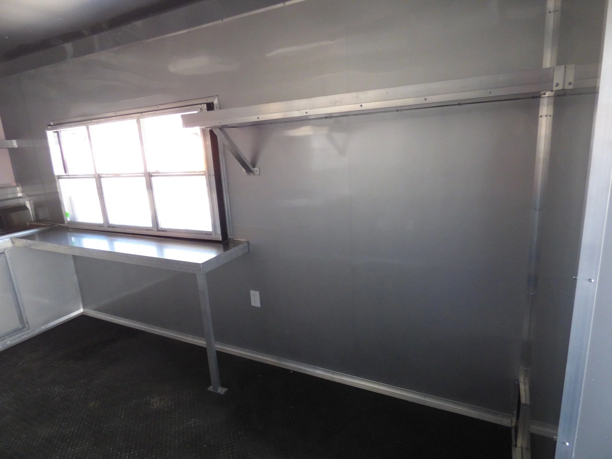 903-8.5-x-30-concession-victory-red-bbq-food-event-catering-trailer-24.webp 8.5' X 30' Concession Victory Red BBQ Food Event Catering Trailer