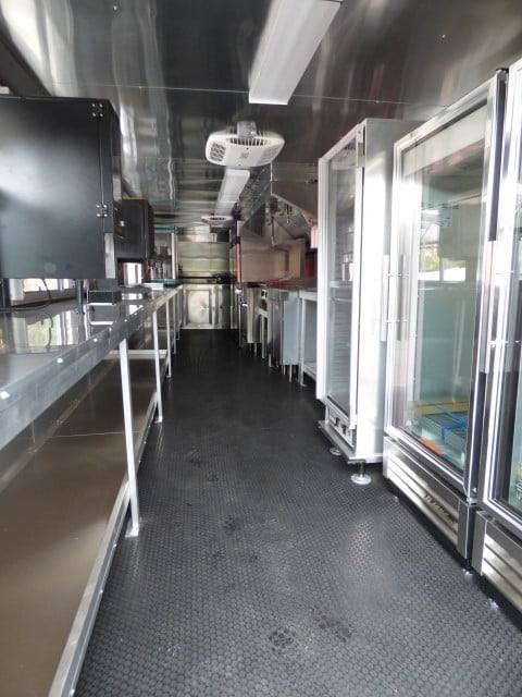 920-8.5-x-30-silver-frost-concession-food-trailer-with-appliances-6.jpg 8.5' x 30' Silver Frost Concession Food Trailer With Appliances