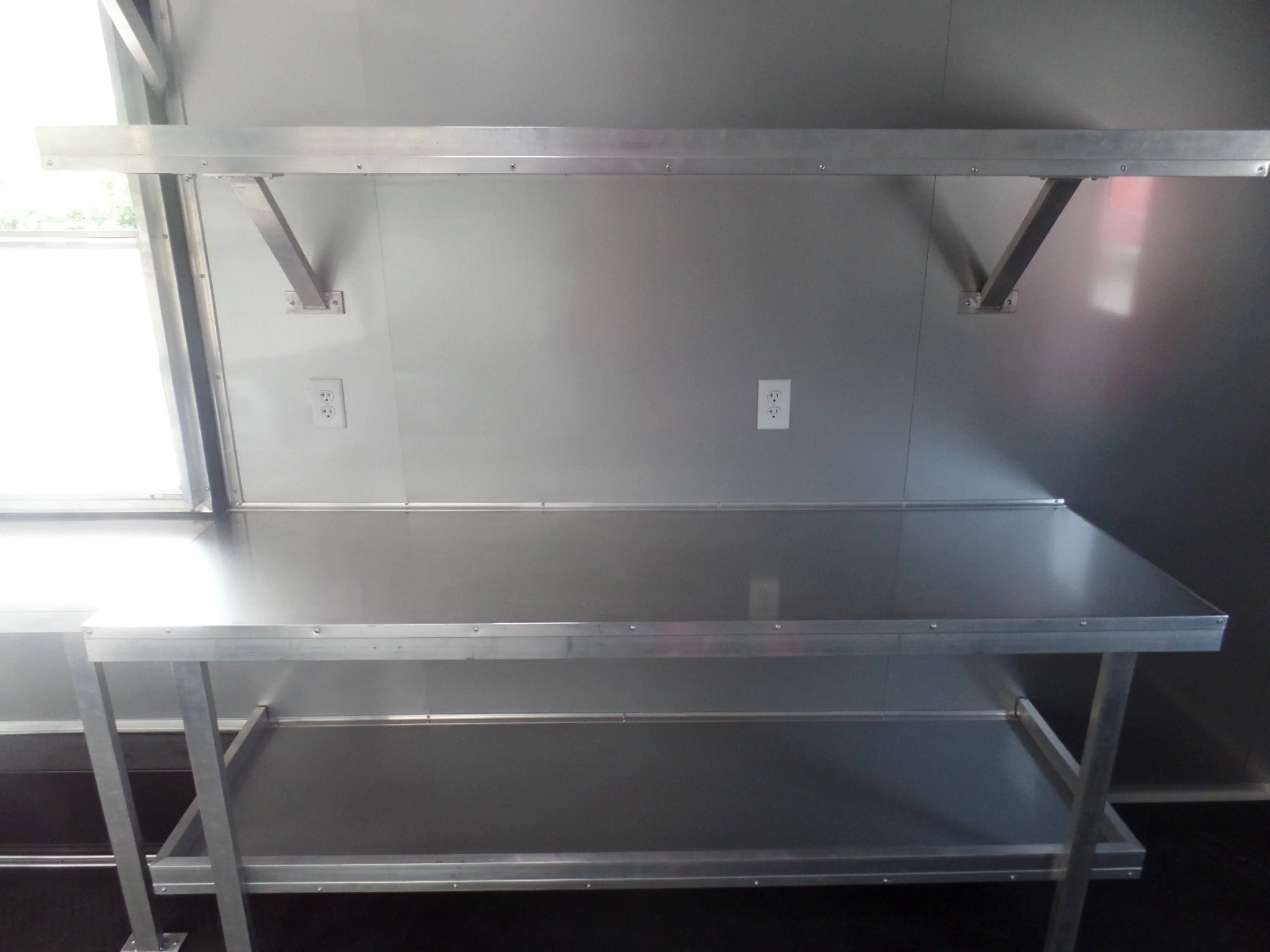 934-8.5-x-32-concession-food-trailer-concession-white-event-catering-4.webp 8.5' x 32' Concession Food Trailer Concession White Event Catering
