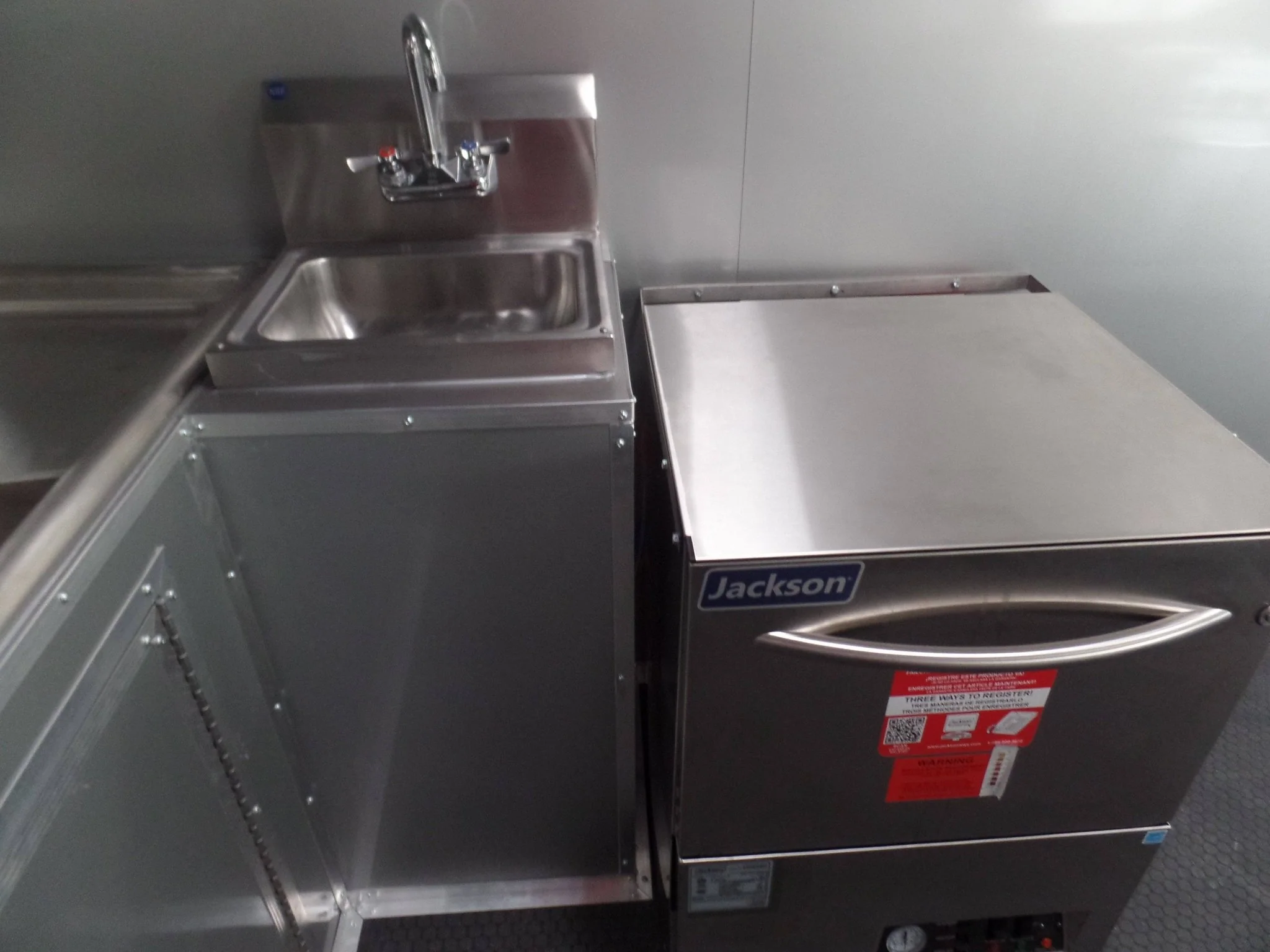 934-8.5-x-32-concession-food-trailer-concession-white-event-catering-49.webp 8.5' x 32' Concession Food Trailer Concession White Event Catering