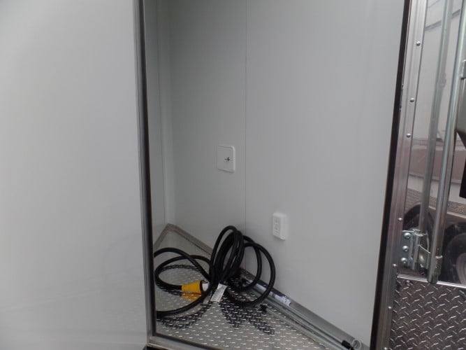 94-8.5-x-16-concession-food-event-catering-trailer-red-6.jpg 8.5' x 16' Concession Food Event Catering Trailer Red