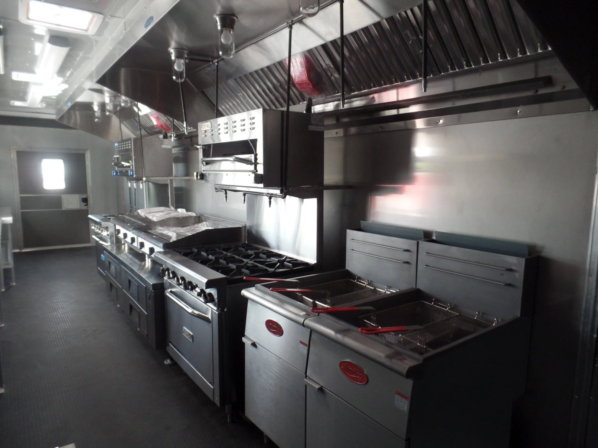 942-8.5-x-32-white-concession-food-trailer-with-appliances-21.webp 8.5' x 32' White Concession Food Trailer With Appliances