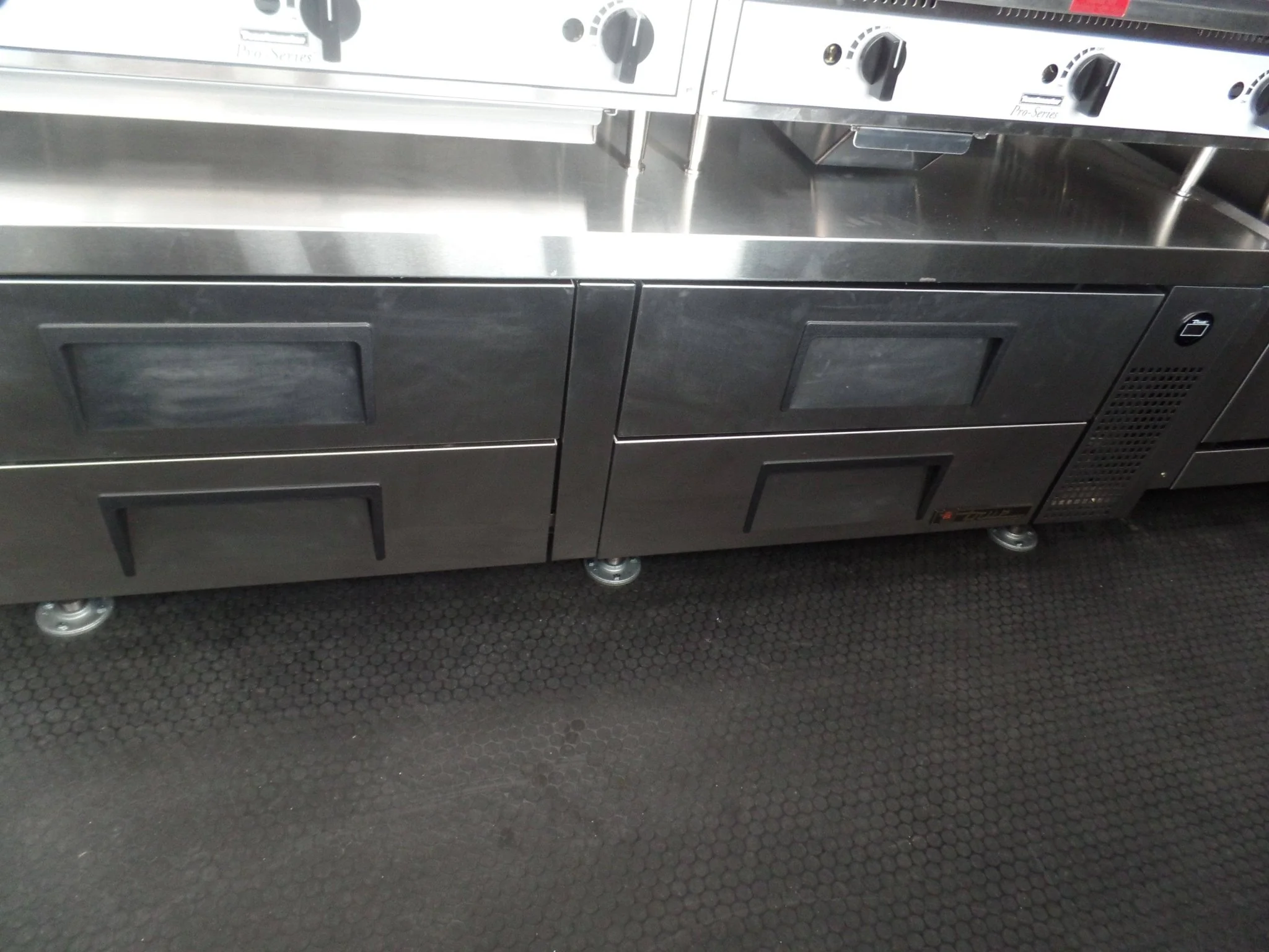 942-8.5-x-32-white-concession-food-trailer-with-appliances-8.webp 8.5' x 32' White Concession Food Trailer With Appliances