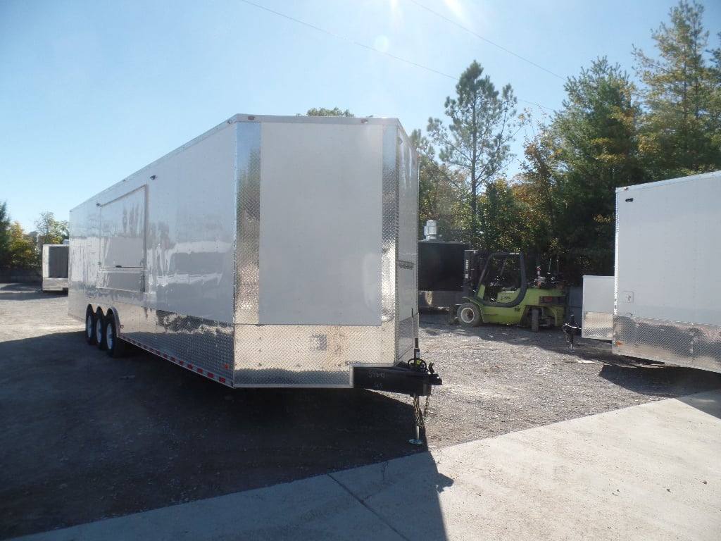 944-8.5-x-32-white-fully-enclosed-food-concession-trailer-28.jpg 8.5' x 32' White Fully Enclosed Food Concession Trailer