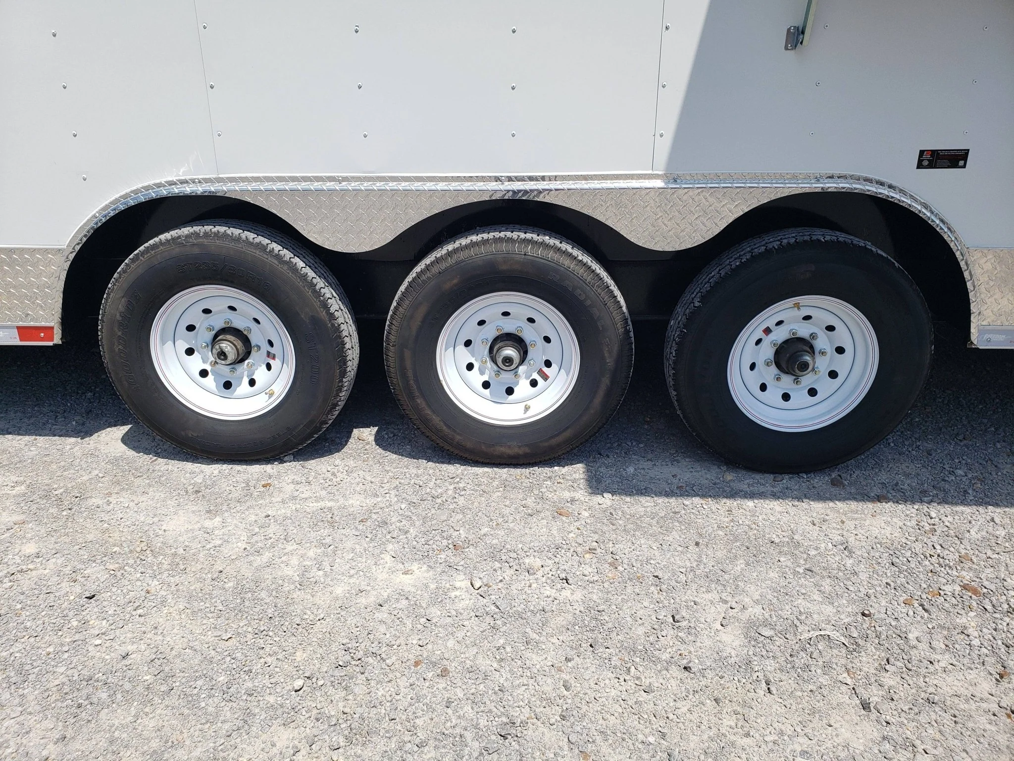 945-8.5-x-32-white-gooseneck-concession-trailer-17.webp 8.5' x 32' White Gooseneck Concession Trailer