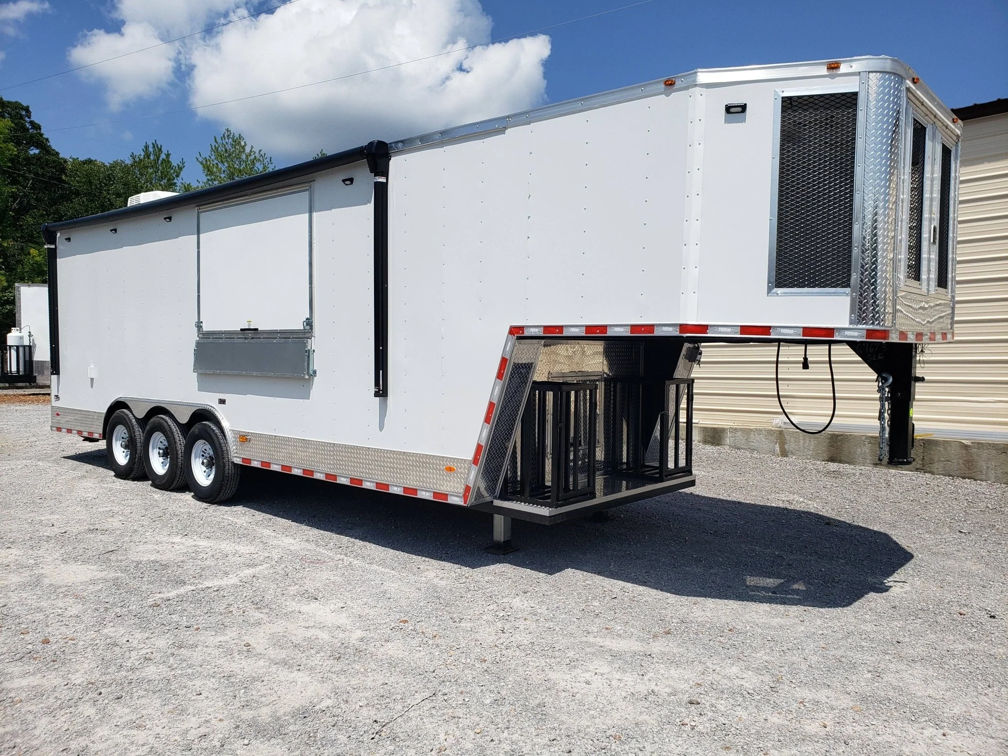 945-8.5-x-32-white-gooseneck-concession-trailer-5.webp 8.5' x 32' White Gooseneck Concession Trailer