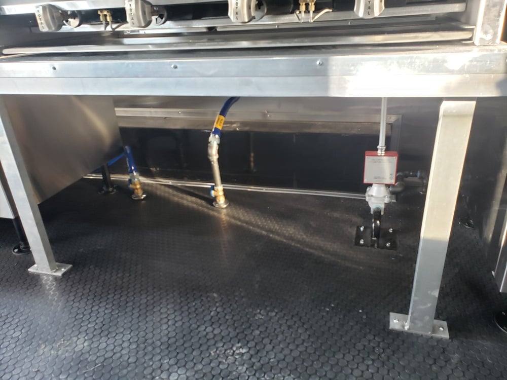 947-8.5-x-32-white-vending-concession-food-trailer-with-appliances-33.jpg 8.5' x 32' White Vending Concession Food Trailer With Appliances
