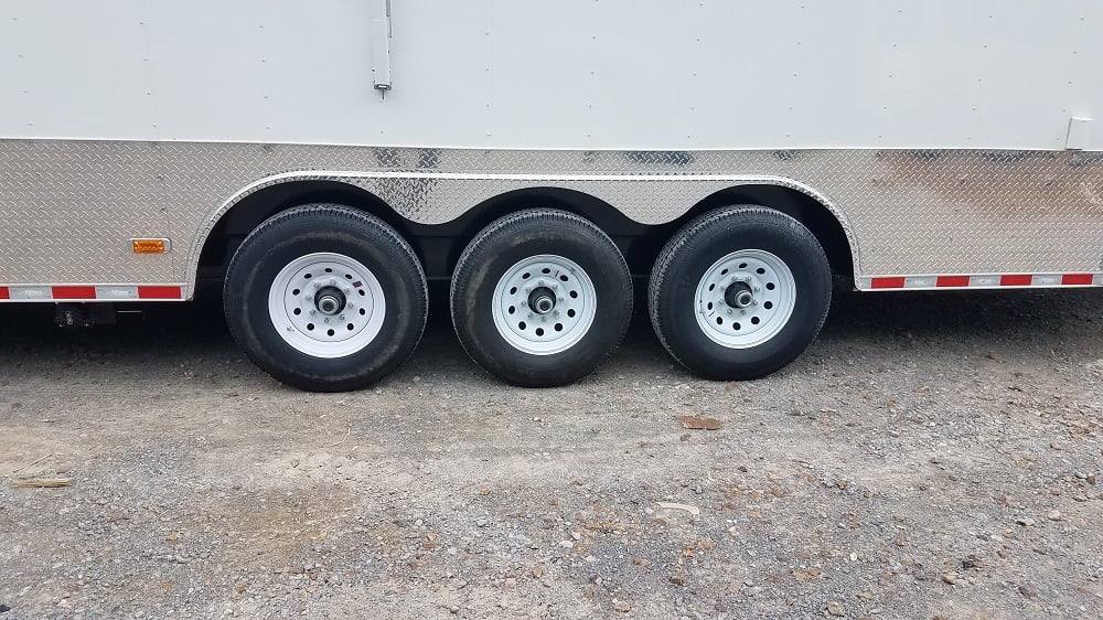 958-8.5-x-35-white-gooseneck-concession-food-trailer-with-appliances-4.jpg 8.5' x 35' White Gooseneck Concession Food Trailer With Appliances