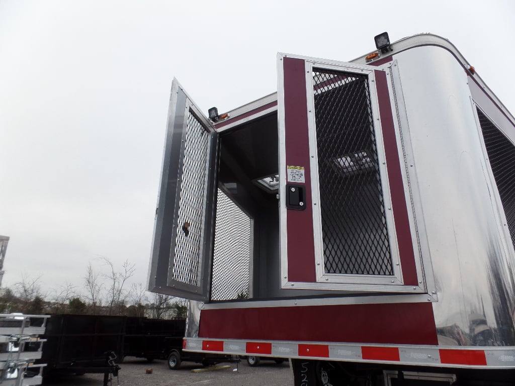 964-8.5-x-40-concession-food-gooseneck-trailer-13.jpg 8.5' x 40' Concession Food Gooseneck Trailer