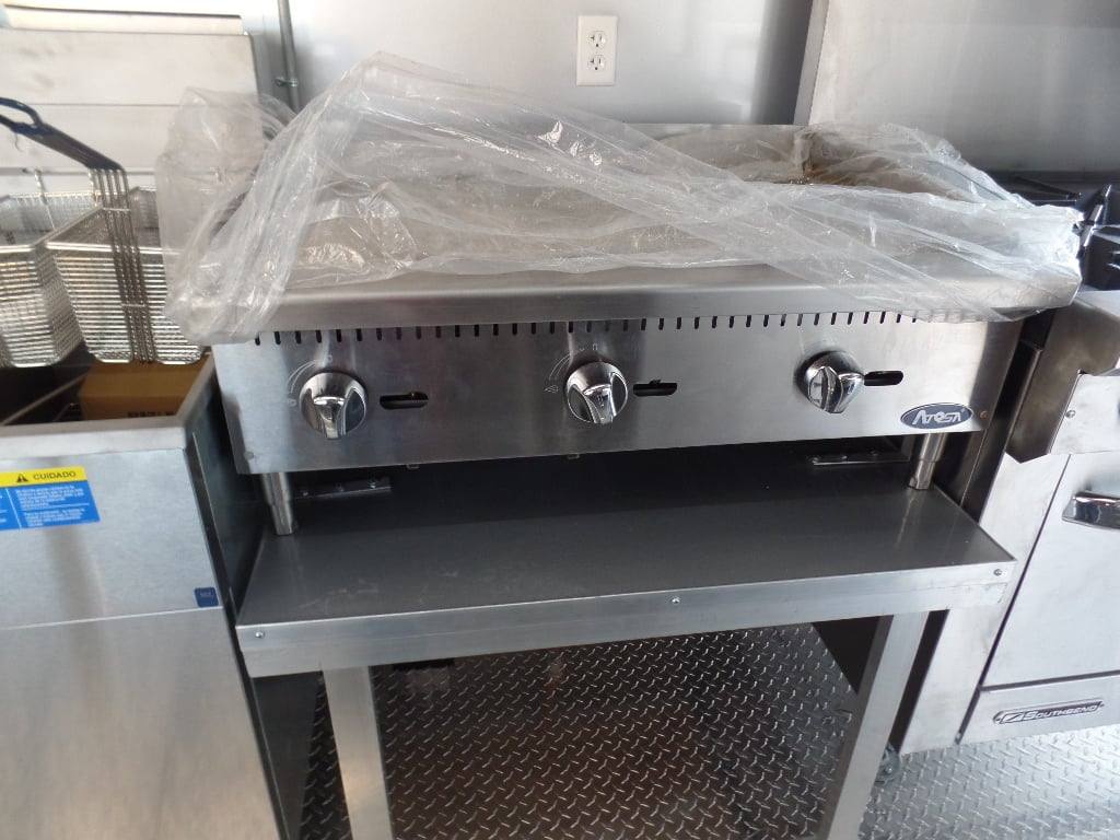 966-8.5-x-40-gooseneck-concession-pizza-food-trailer-with-appliances-12.jpg 8.5' x 40' Gooseneck Concession Pizza Food Trailer With Appliances