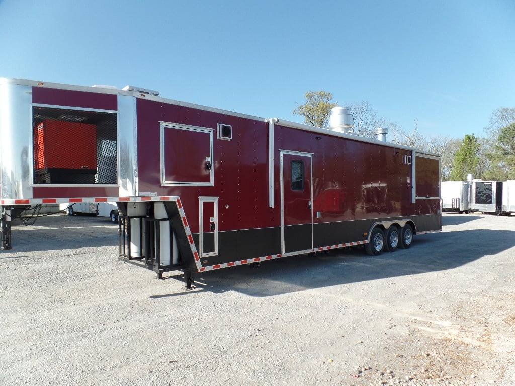 966-8.5-x-40-gooseneck-concession-pizza-food-trailer-with-appliances-4.jpg 8.5' x 40' Gooseneck Concession Pizza Food Trailer With Appliances