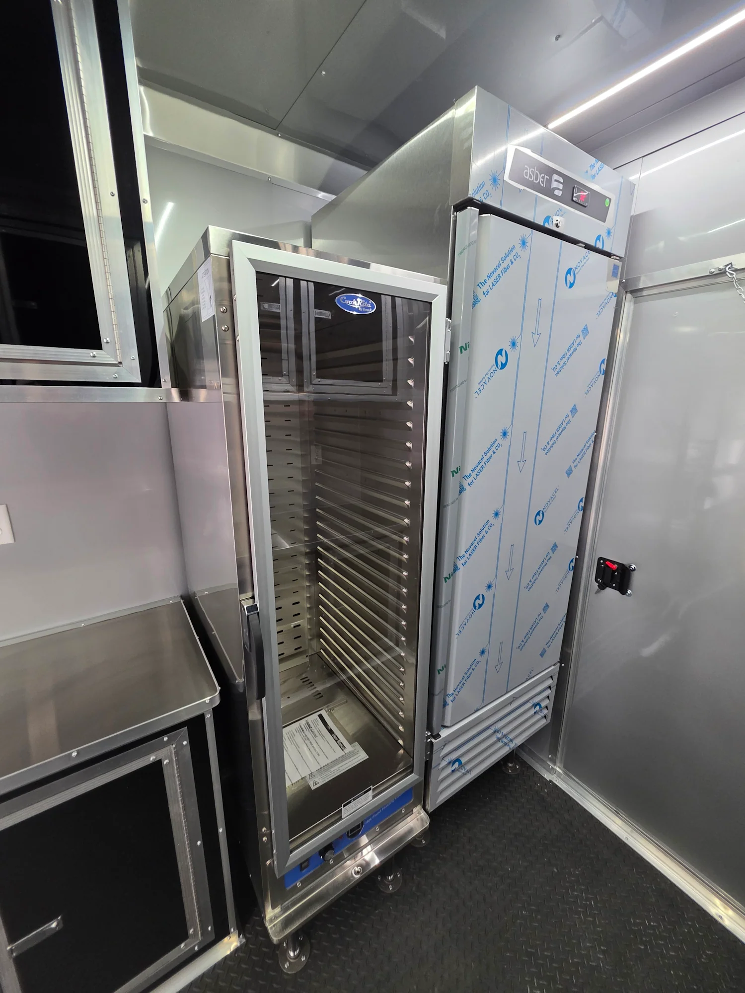 967-8.5-x-40-gooseneck-white-with-blackout-concession-trailer-food-event-catering-18.webp 8.5' X 40' Gooseneck White With Blackout Concession Trailer Food Event Catering