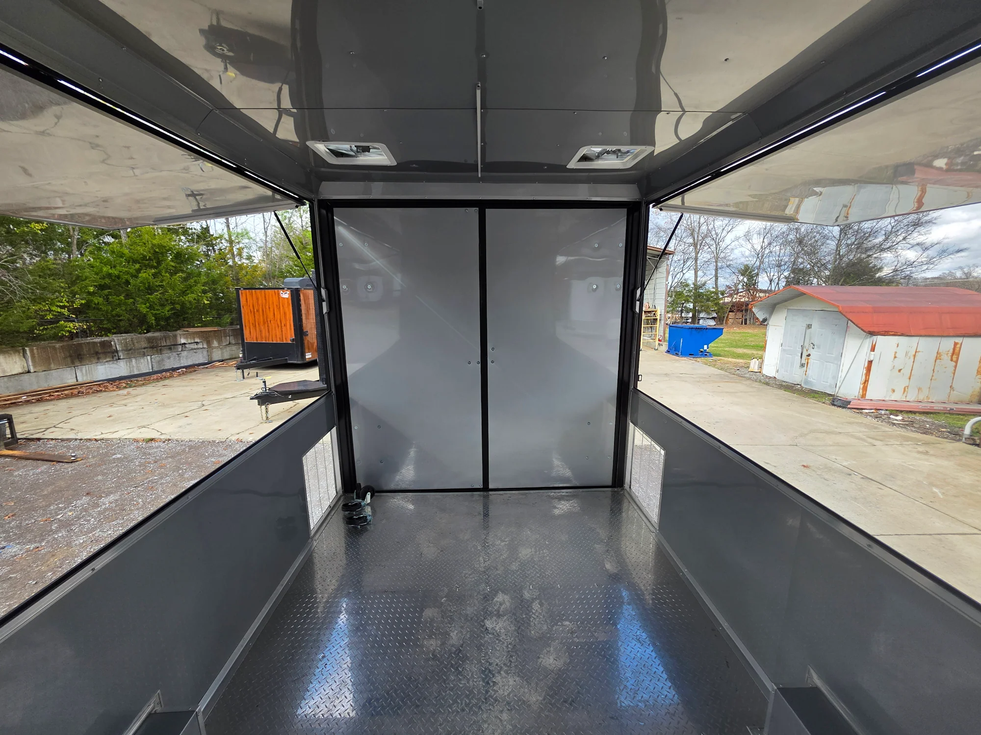 967-8.5-x-40-gooseneck-white-with-blackout-concession-trailer-food-event-catering-21.webp 8.5' X 40' Gooseneck White With Blackout Concession Trailer Food Event Catering