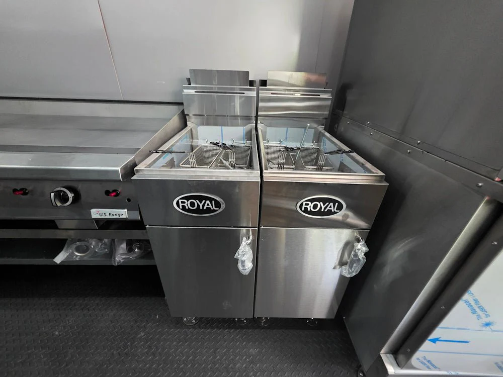 970-8.5-x-40-indigo-blue-gooseneck-concession-trailer-food-event-catering-29.webp 8.5' X 40' Indigo Blue Gooseneck Concession Trailer Food Event Catering